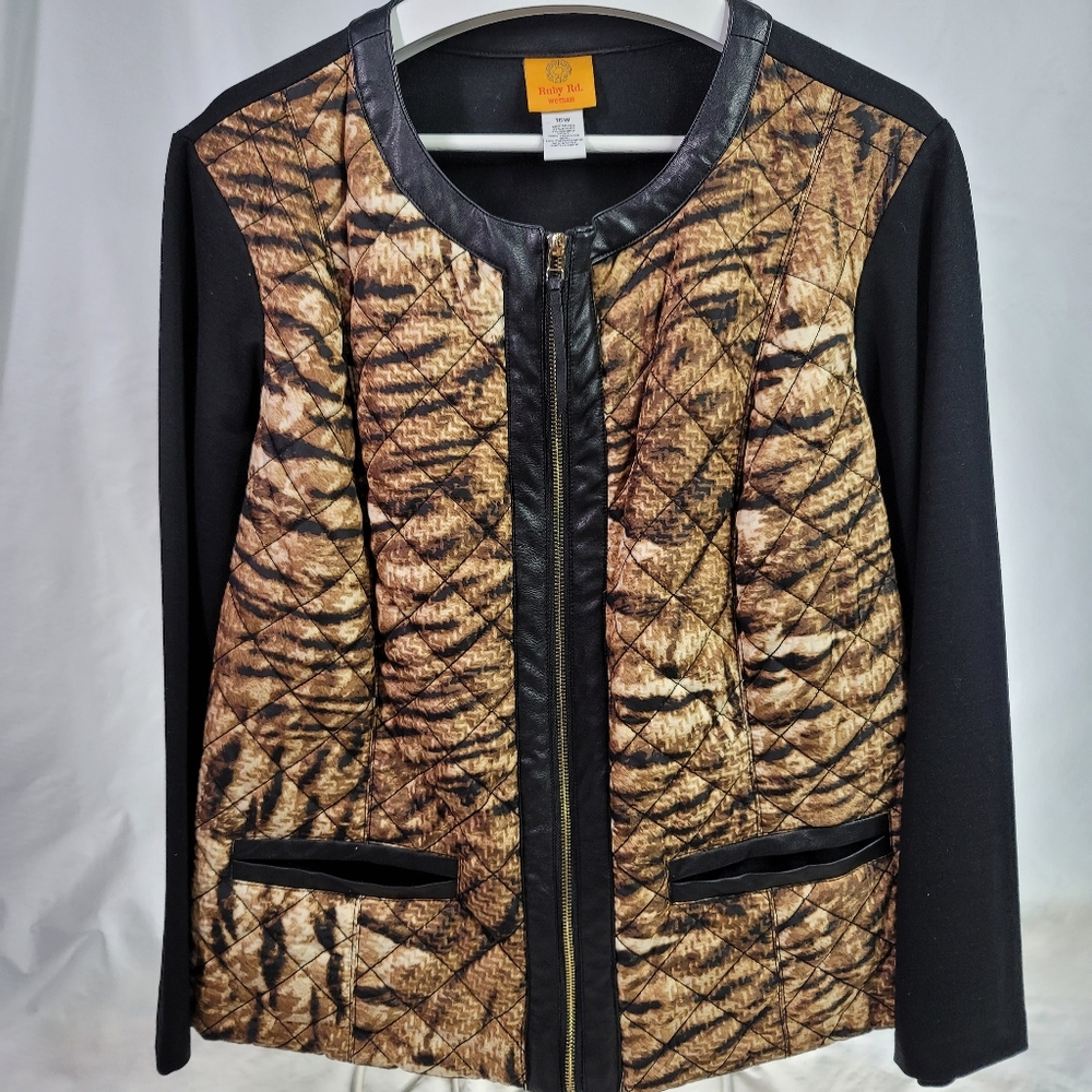 Beautiful Ruby Rd Quilted Animal Print Jacket